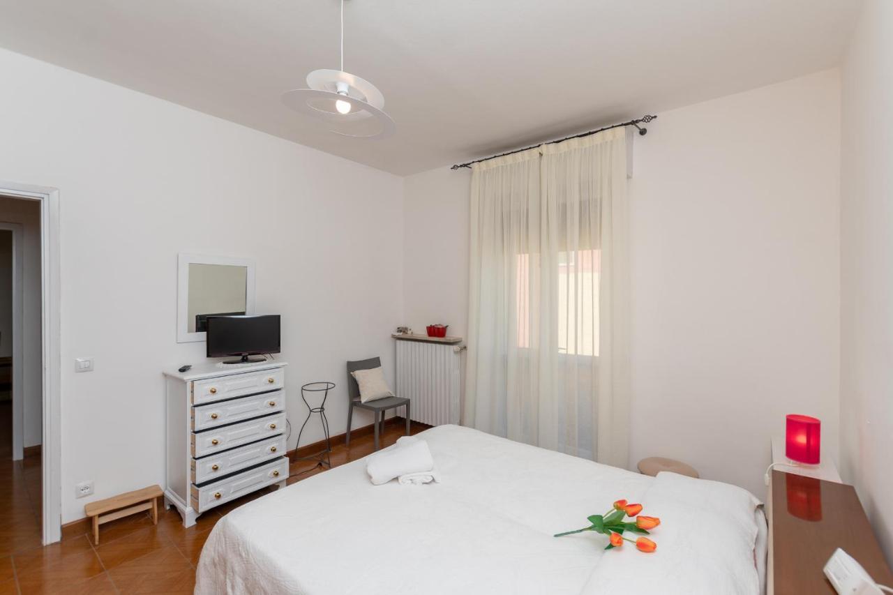 Casa Di Luce - Happy Rentals Desenzano del Garda Buitenkant foto