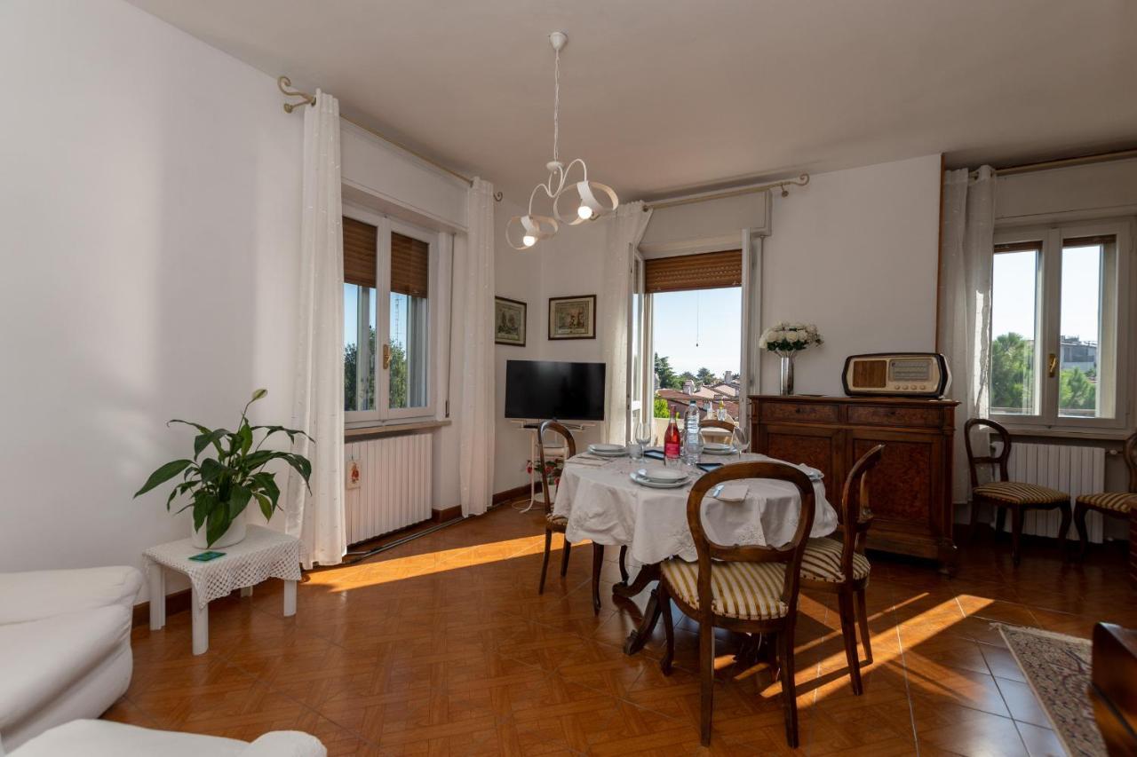 Casa Di Luce - Happy Rentals Desenzano del Garda Buitenkant foto